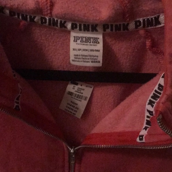 NEW PINK VS Sweater - Picture 5 of 7